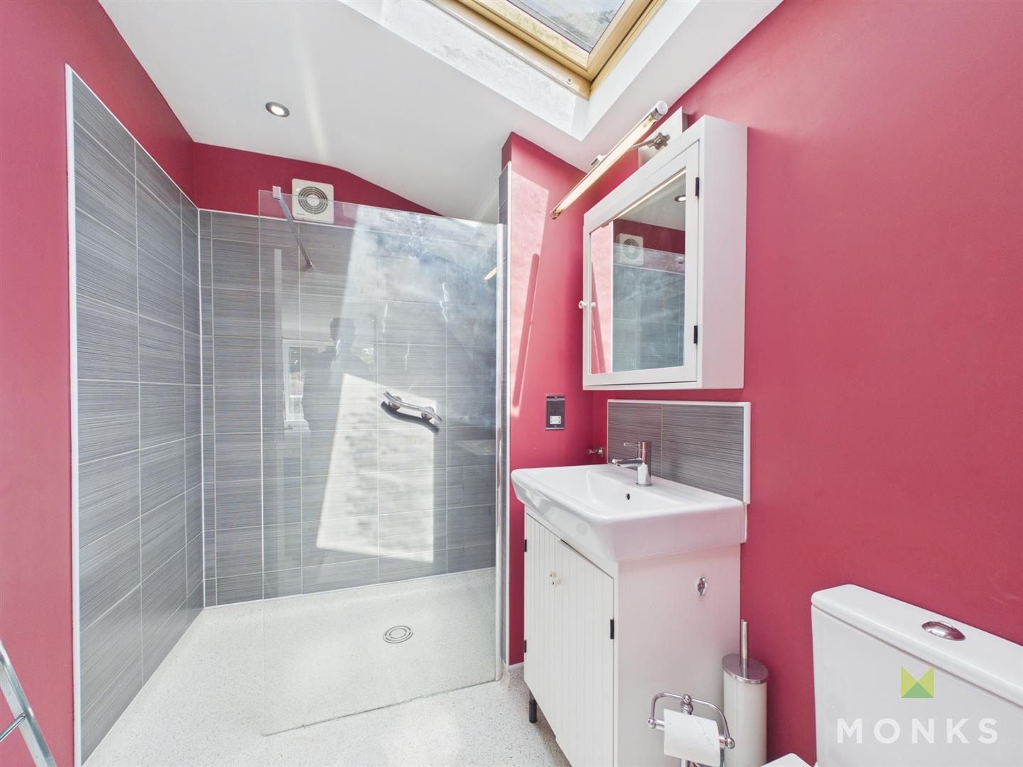 110 Monkmoor Road, Shrewsbury, SY2 5BN For Sale